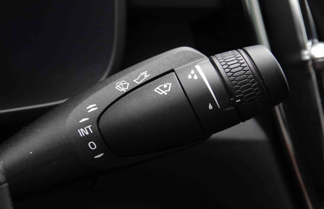 VOLVO_VOLVO_C40_2549803_21.jpg