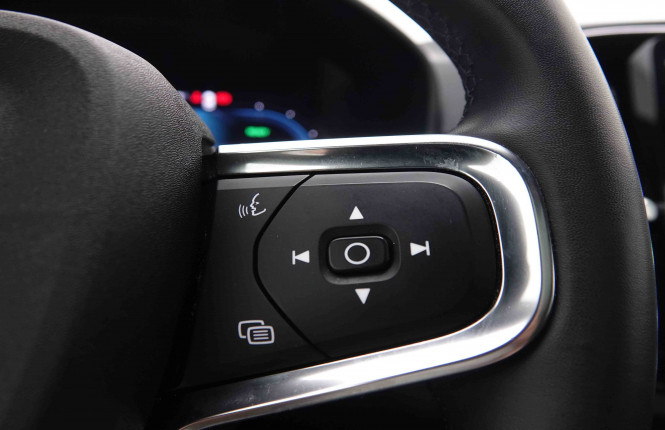 VOLVO_VOLVO_C40_2549803_23.jpg