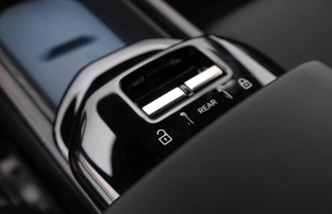 VOLVO_VOLVO_EX30_2550176_20.jpg
