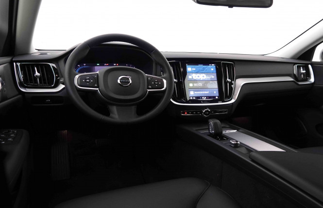 VOLVO_VOLVO_V60_2548577_34.jpg