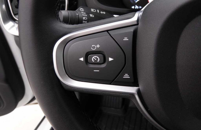 VOLVO_VOLVO_V60_2549423_17.jpg