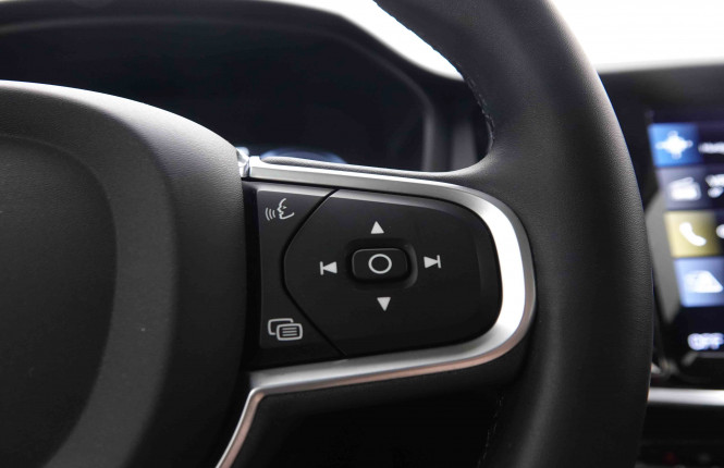 VOLVO_VOLVO_V60_2549902_21.jpg