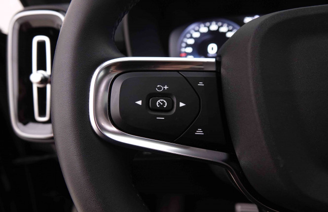 VOLVO_VOLVO_XC40_2548426_19.jpg