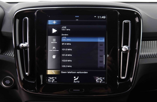 VOLVO_VOLVO_XC40_2548543_11.jpg