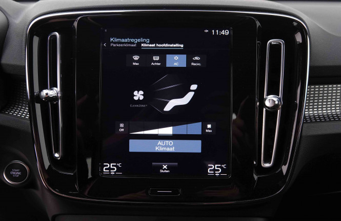 VOLVO_VOLVO_XC40_2548543_13.jpg