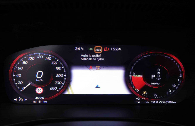 VOLVO_VOLVO_XC40_2548892_14.jpg