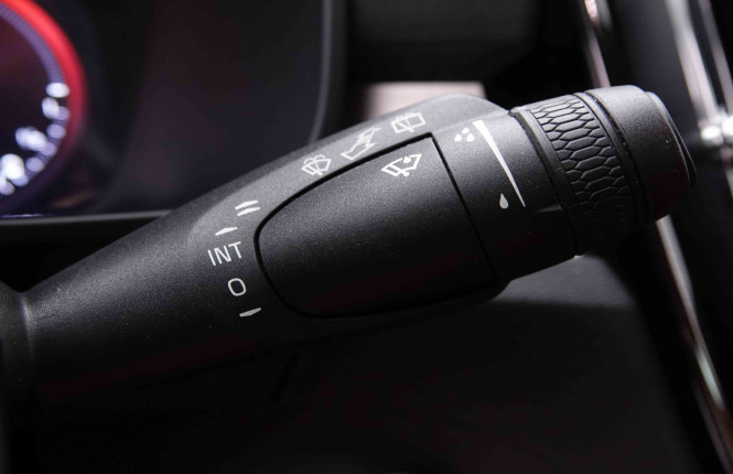 VOLVO_VOLVO_XC40_2548892_16.jpg
