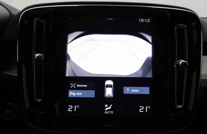 VOLVO_VOLVO_XC40_2549600_12.jpg