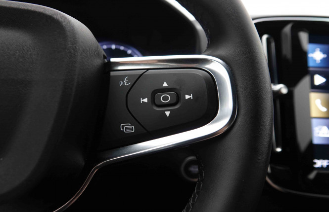 VOLVO_VOLVO_XC40_2549600_21.jpg