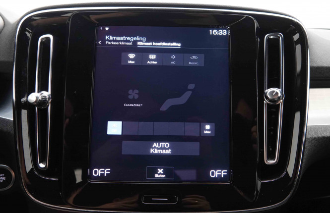 VOLVO_VOLVO_XC40_2549601_13.jpg