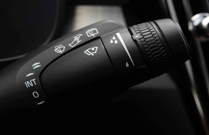 VOLVO_VOLVO_XC40_2549601_19.jpg