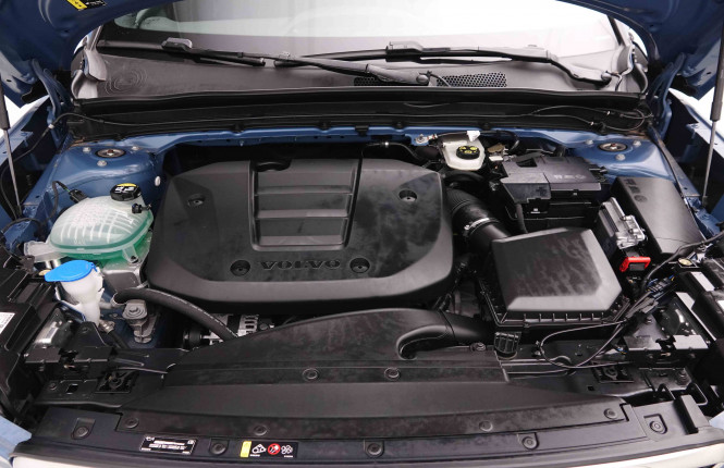 VOLVO_VOLVO_XC40_2549601_24.jpg