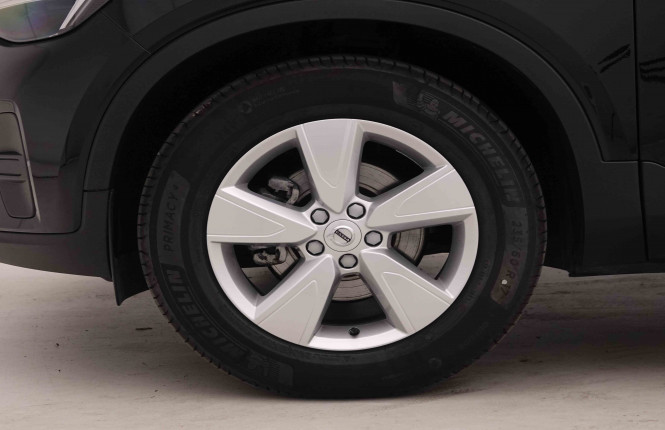 VOLVO_VOLVO_XC40_2551048_19.jpg