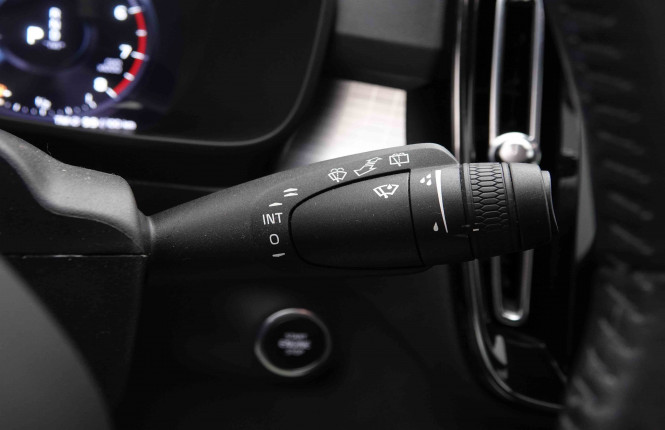 VOLVO_VOLVO_XC40_2653080_18.jpg VOLVO_VOLVO_XC40_2653080_18.jpg