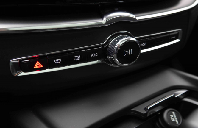 VOLVO_VOLVO_XC60_2551248_17.jpg VOLVO_VOLVO_XC60_2551248_17.jpg