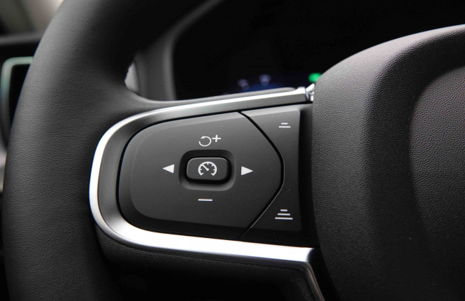 VOLVO_VOLVO_XC60_2551248_21.jpg VOLVO_VOLVO_XC60_2551248_21.jpg