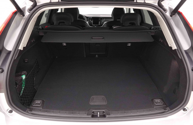 VOLVO_VOLVO_XC60_2551248_5.jpg VOLVO_VOLVO_XC60_2551248_5.jpg