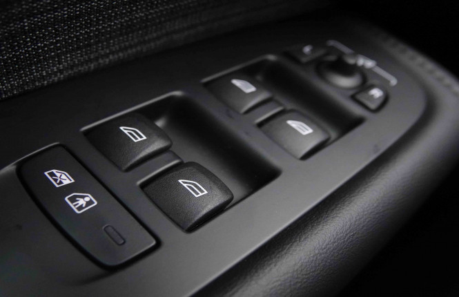 VOLVO_VOLVO_XC60_2652928_23.jpg VOLVO_VOLVO_XC60_2652928_23.jpg