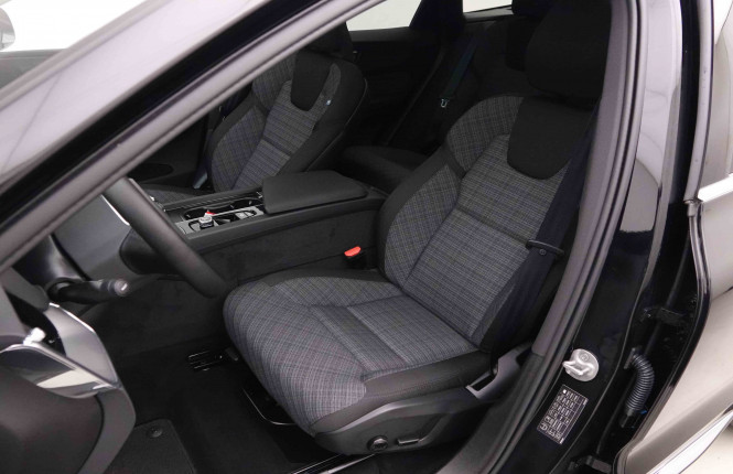 VOLVO_VOLVO_XC60_2652928_8.jpg VOLVO_VOLVO_XC60_2652928_8.jpg