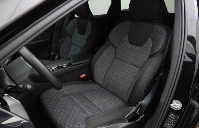 VOLVO_VOLVO_XC60_2654069_7.jpg VOLVO_VOLVO_XC60_2654069_7.jpg