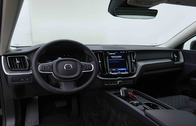 VOLVO_VOLVO_XC60_2655541_8.jpg VOLVO_VOLVO_XC60_2655541_8.jpg
