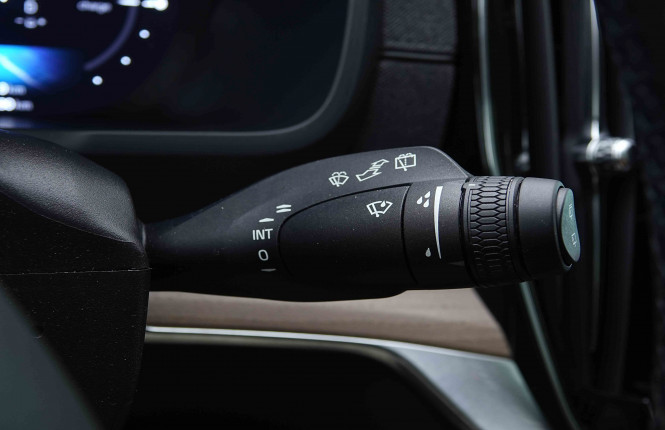 VOLVO_VOLVO_XC90_2655432_18.jpg VOLVO_VOLVO_XC90_2655432_18.jpg